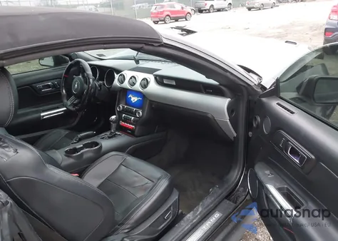 2017 Ford Mustang Gt Premium z USA, uszkodzony, nr VIN 1FATP8FF9H5247931